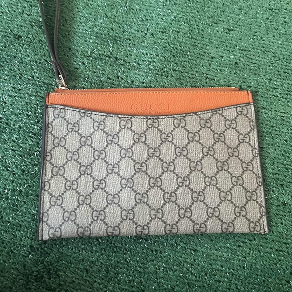 Brand new wristlet